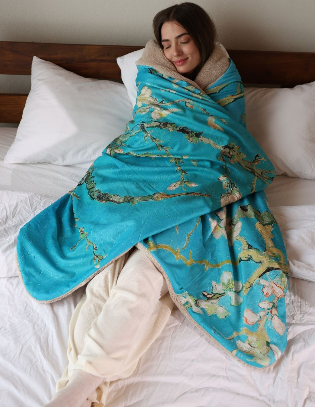 Almond Blossom Battaniye